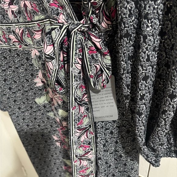 Max Studio Gray and Pink Floral Long Sleeve Dress - Picture 6 of 6